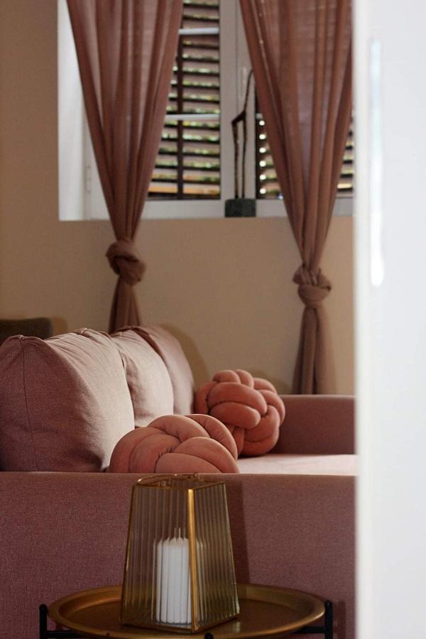Apartman Michelangelo In The Centar Of Supetar Exterior photo