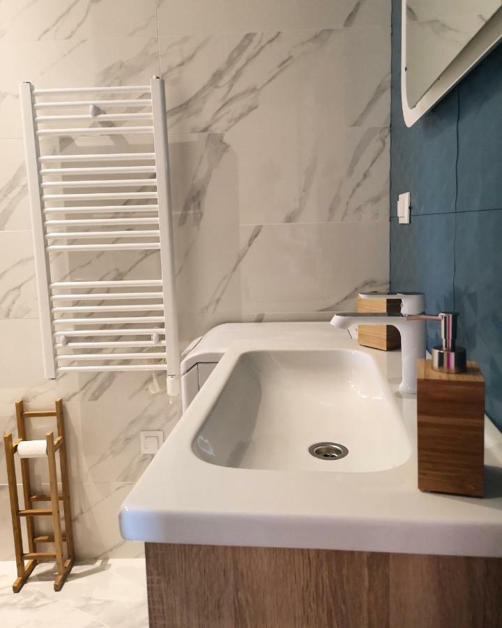 Apartman Michelangelo In The Centar Of Supetar Exterior photo