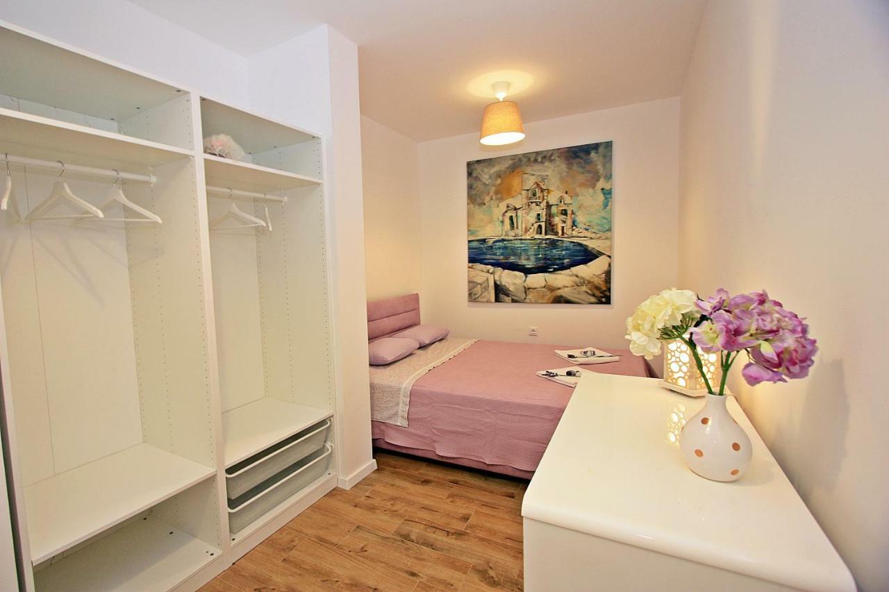 Apartman Michelangelo In The Centar Of Supetar Exterior photo