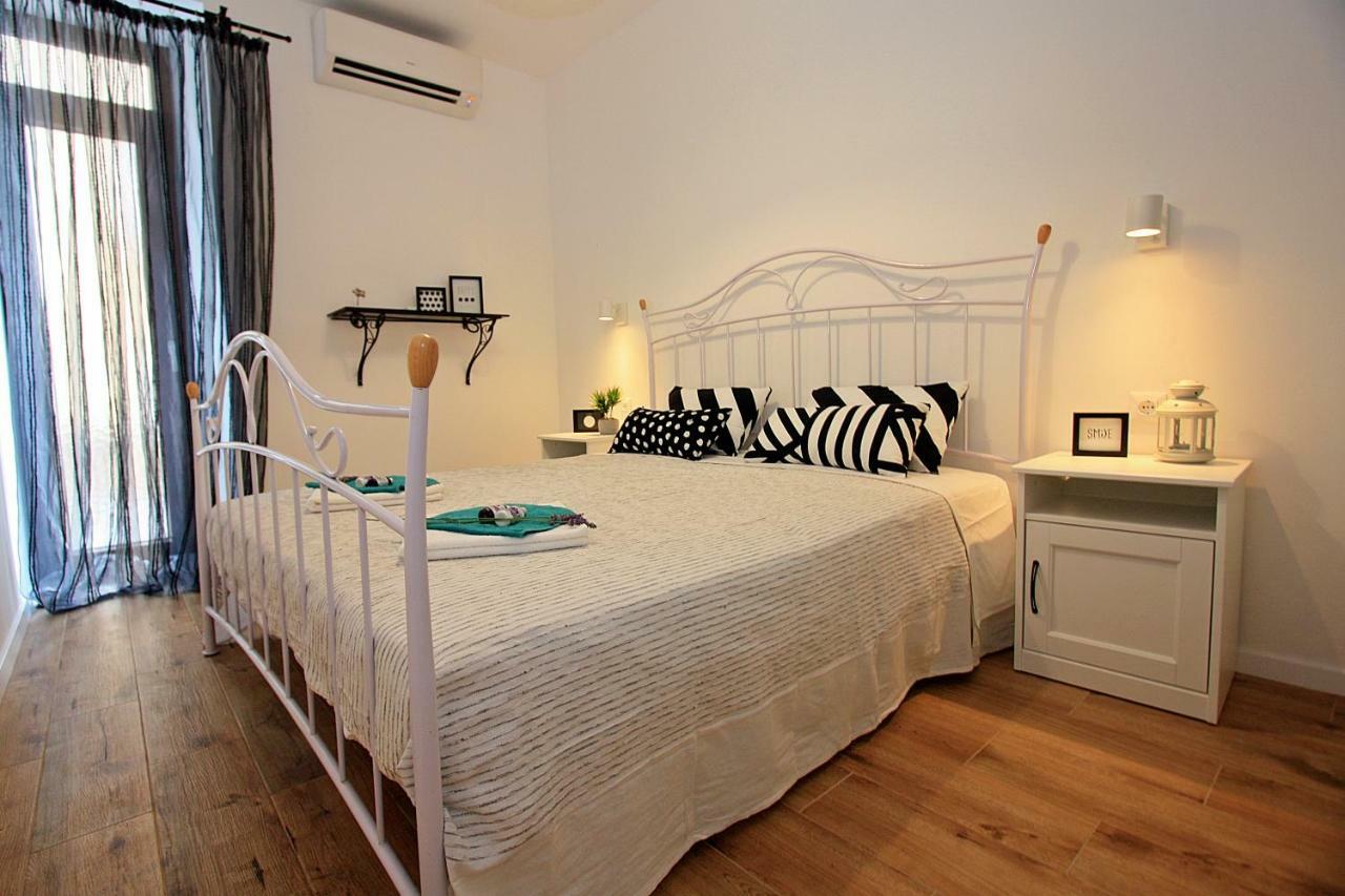 Apartman Michelangelo In The Centar Of Supetar Exterior photo